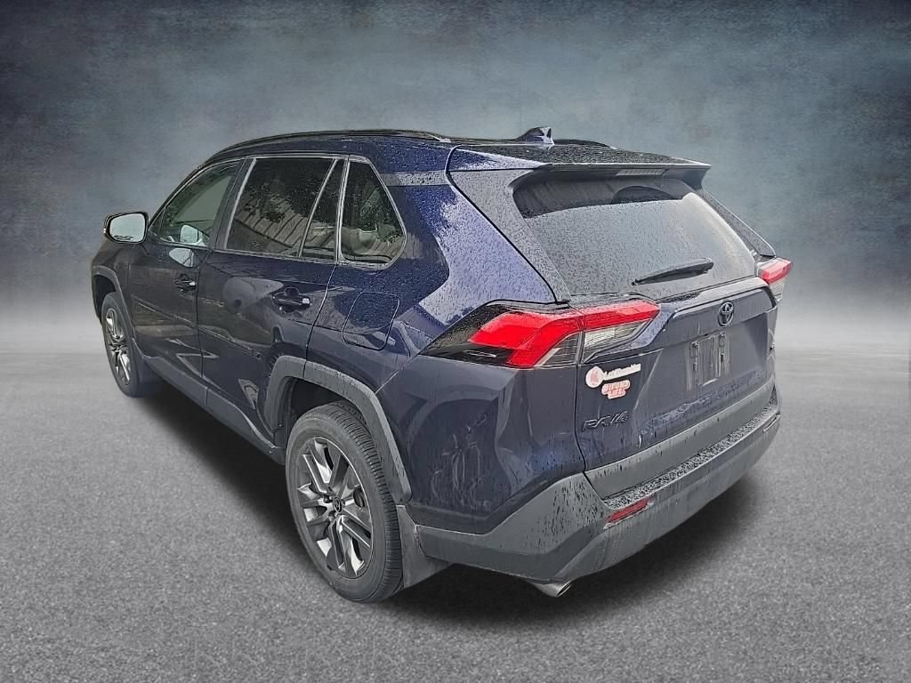 Used 2023 Toyota RAV4 XLE Premium FWD image 8