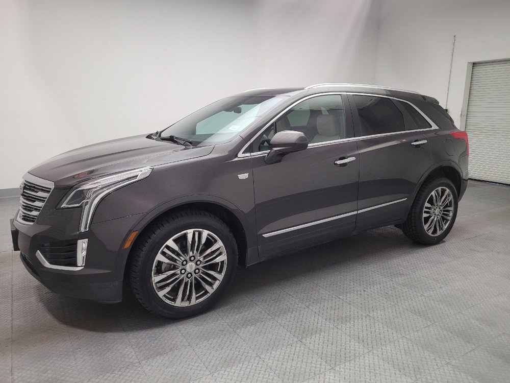 Used 2017 Cadillac XT5 Premium Luxury w/ LPO, Wheel Lock Package AWD/4WD image 2