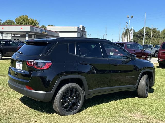 New 2026 Jeep Compass Latitude AWD/4WD image 8
