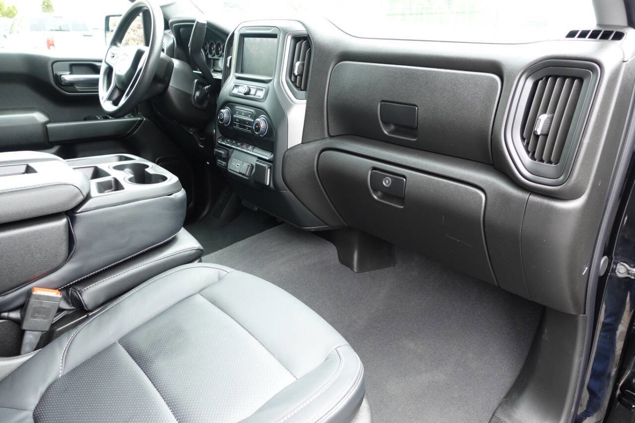 Used 2024 Chevrolet Silverado 1500 Custom AWD/4WD image 30