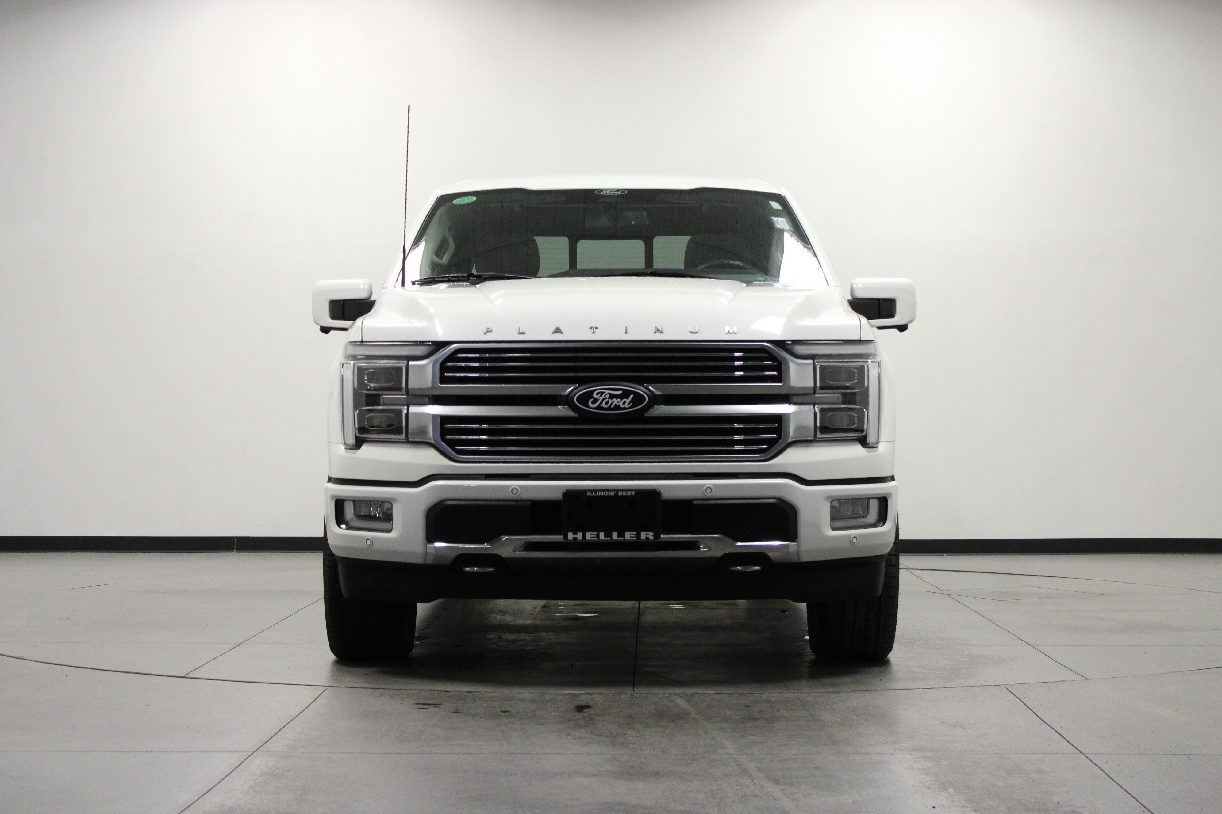 Used 2024 Ford F150 Platinum w/ Equipment Group 703A Plus AWD/4WD image 9