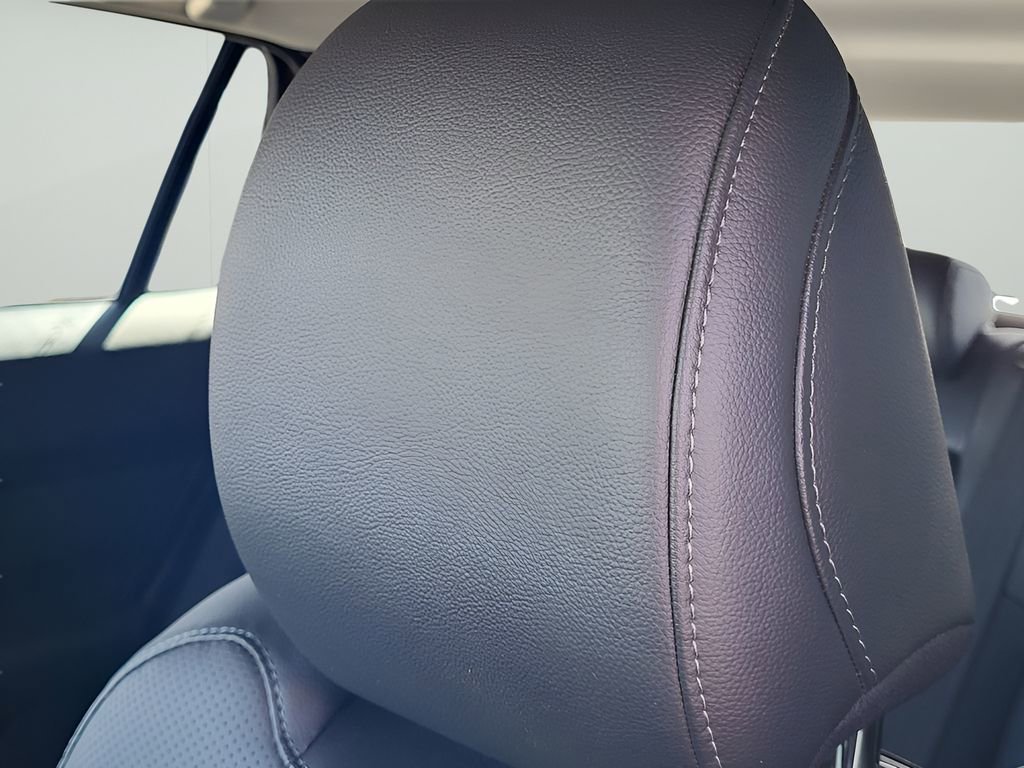 Used 2025 MAZDA CX-50 AWD 2.5 Hybrid w/ Premium Pkg image 15