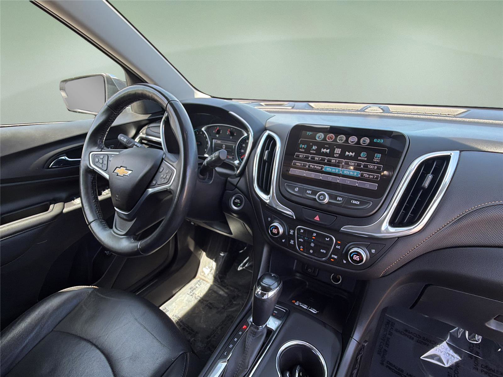 Used 2018 Chevrolet Equinox Premier AWD/4WD image 15