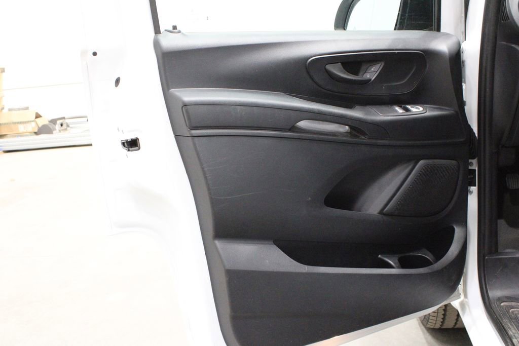 Used 2018 Mercedes-Benz Metris image 11