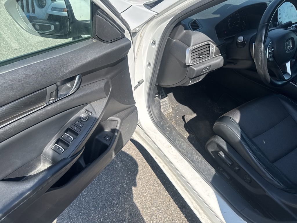 Used 2018 Honda Accord Sport image 16