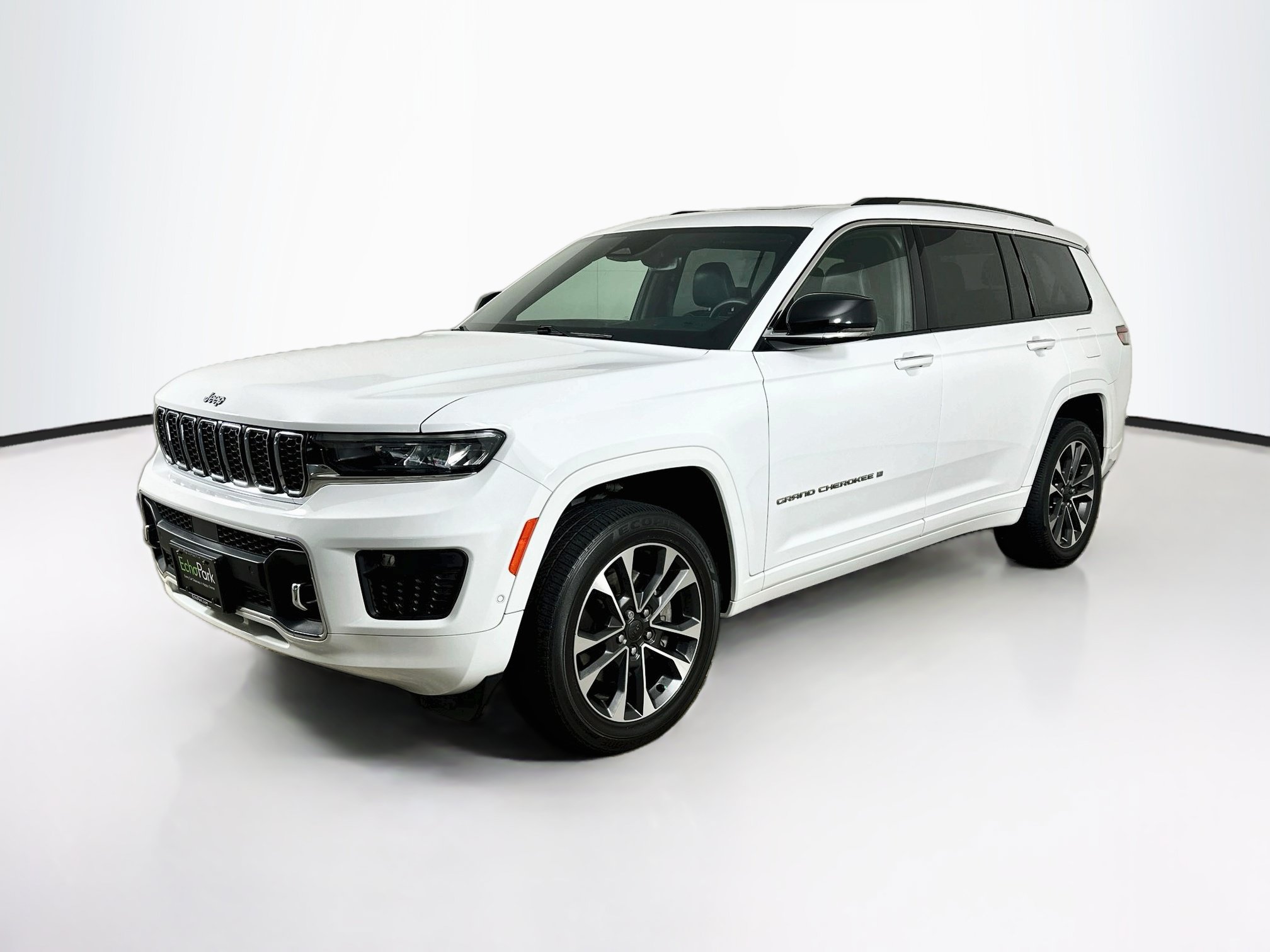 Used 2023 Jeep Grand Cherokee L Overland w/ Rear Seat Video Group I RWD image 3