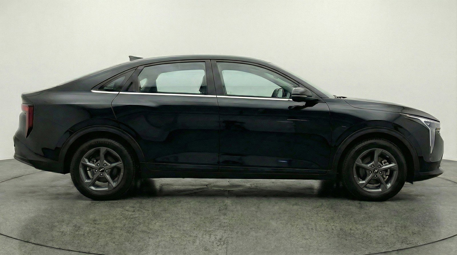 Used 2025 Kia K4 LXS image 11