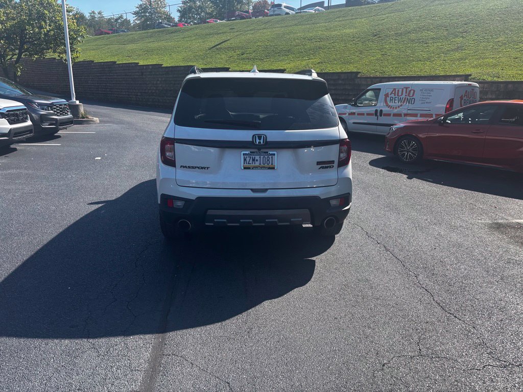 Used 2024 Honda Passport TrailSport image 6