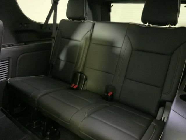 New 2026 Chevrolet Suburban Premier AWD/4WD image 29