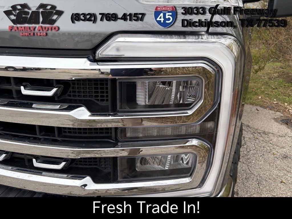 Used 2023 Ford F250 Lariat w/ Chrome Package image 4