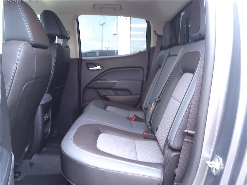 Used 2021 Chevrolet Colorado Z71 w/ Safety Package AWD/4WD image 7