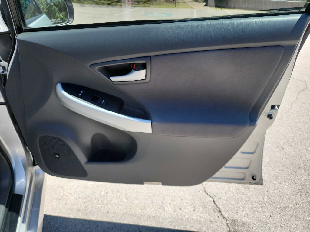 Used 2011 Toyota Prius Three image 27