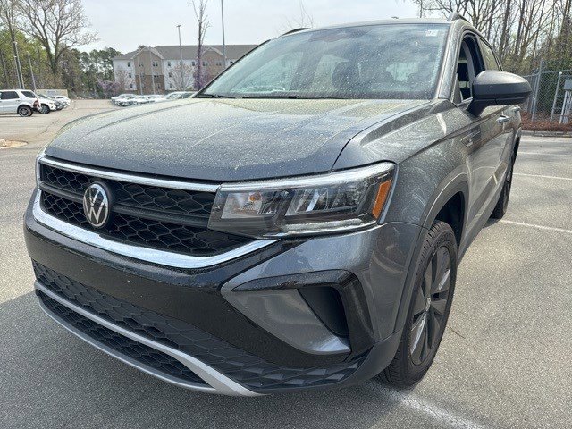 Used 2024 Volkswagen Taos S image 1