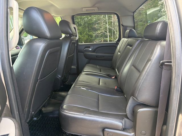 Used 2013 Chevrolet Silverado 2500 LTZ w/ LTZ Plus Package image 23