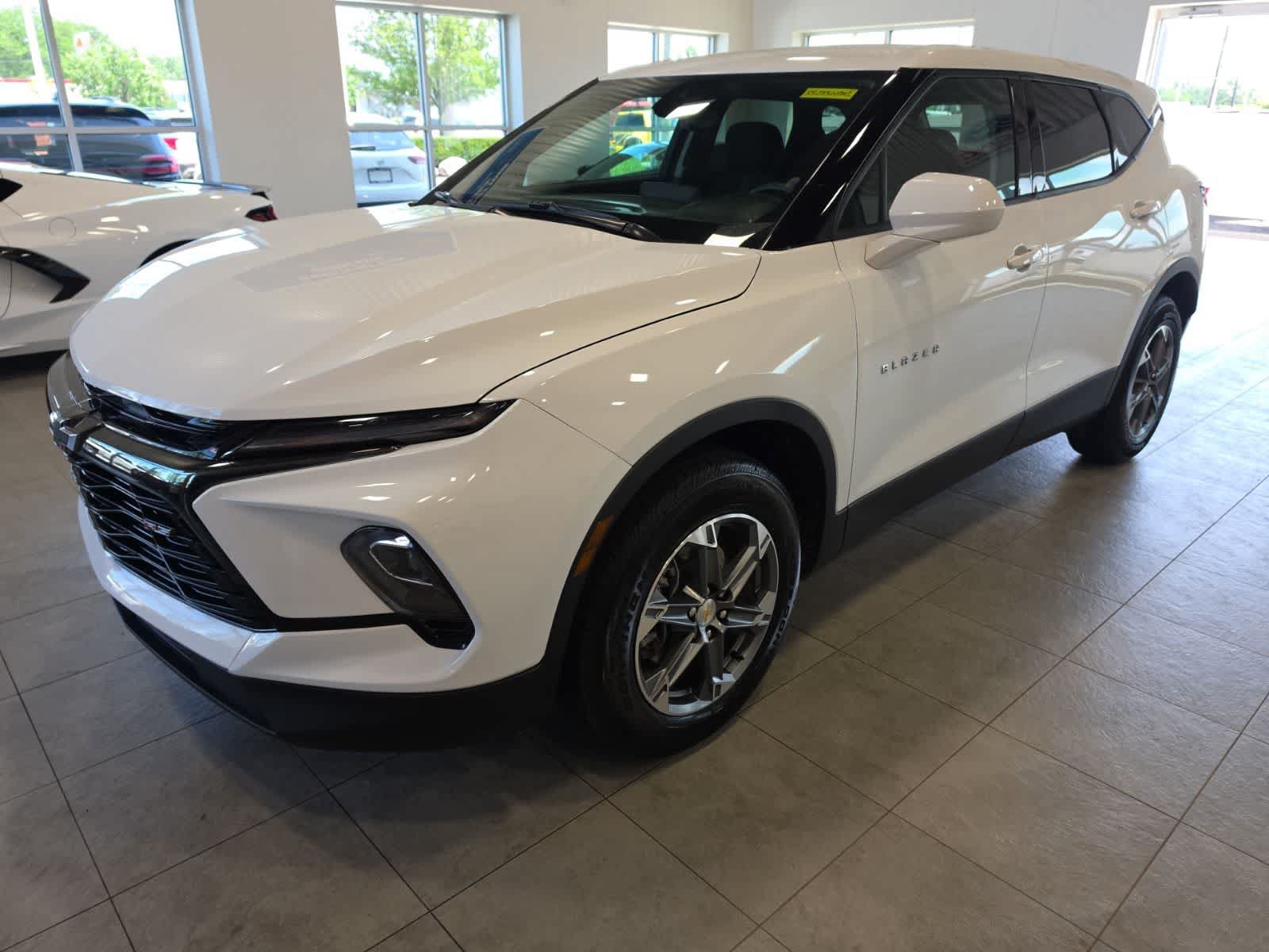 Used 2025 Chevrolet Blazer LT AWD/4WD video 1
