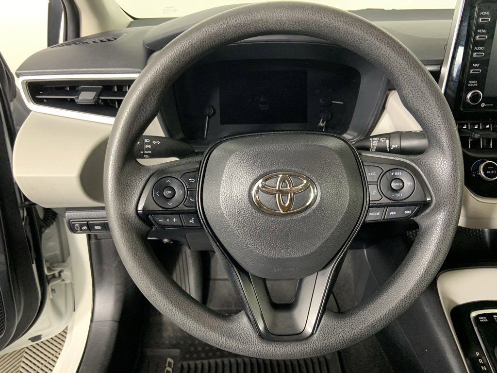Used 2021 Toyota Corolla LE image 9
