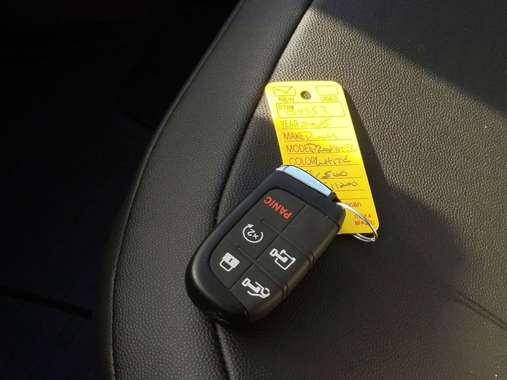 New 2025 RAM ProMaster 1500 w/ Quick Order Package 22G SLT image 32