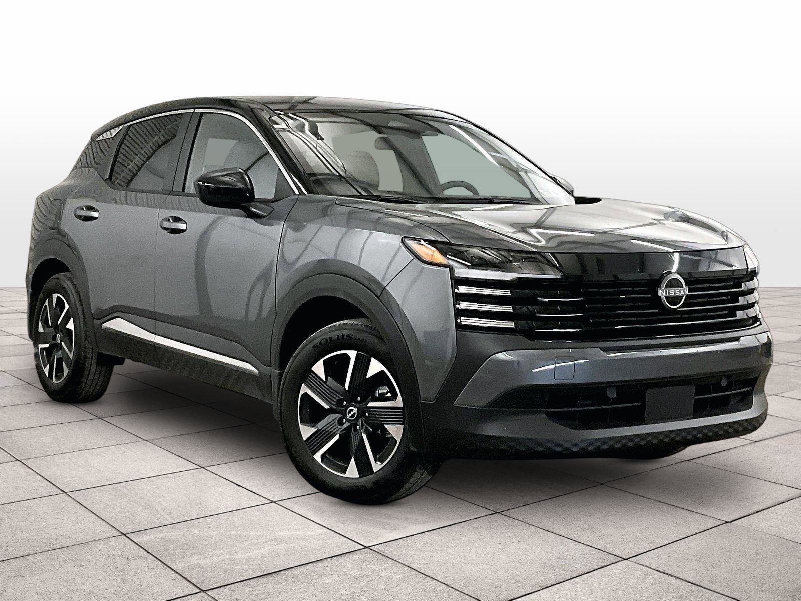 Used 2025 Nissan Kicks SV image 2