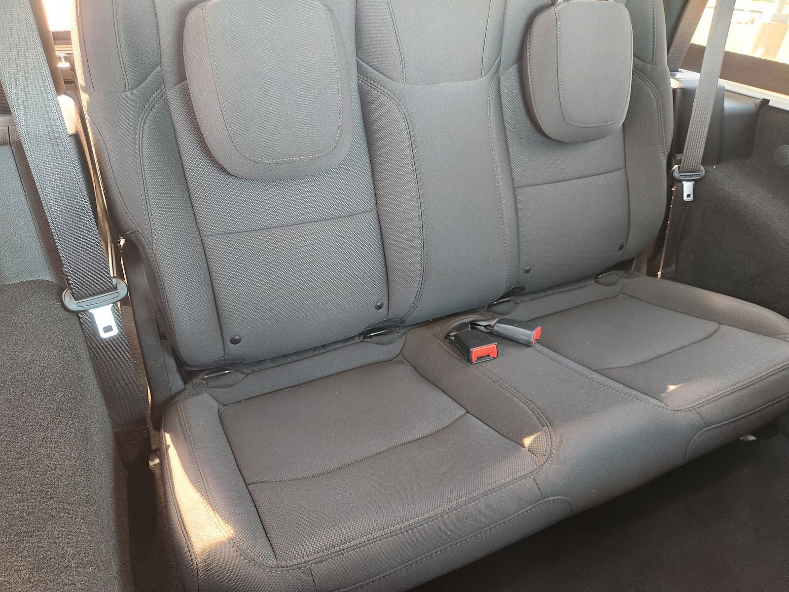 Used 2022 Jeep Wrangler Willys AWD/4WD image 29