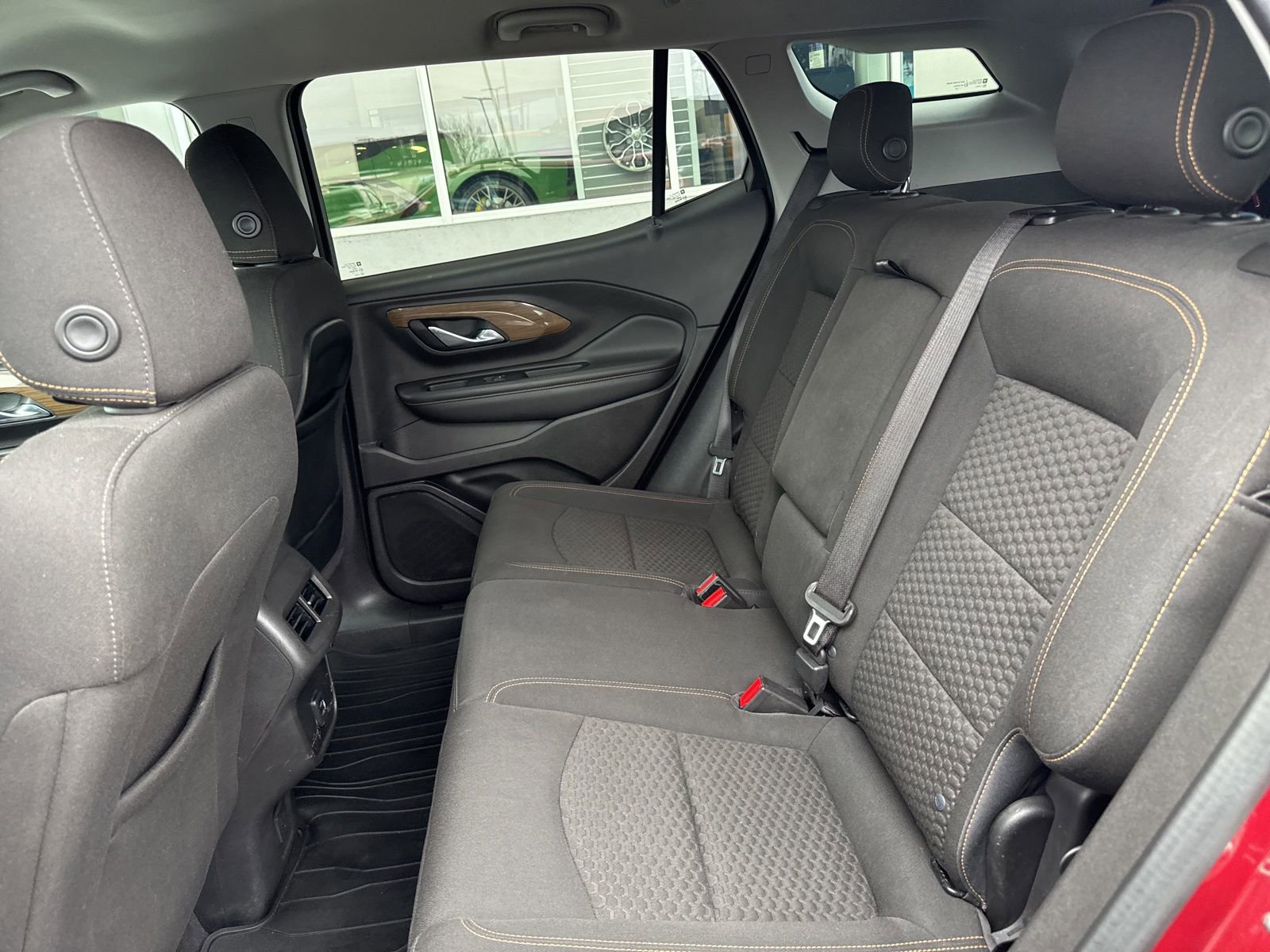 Used 2018 GMC Terrain SLE w/ Driver Convenience Package image 17