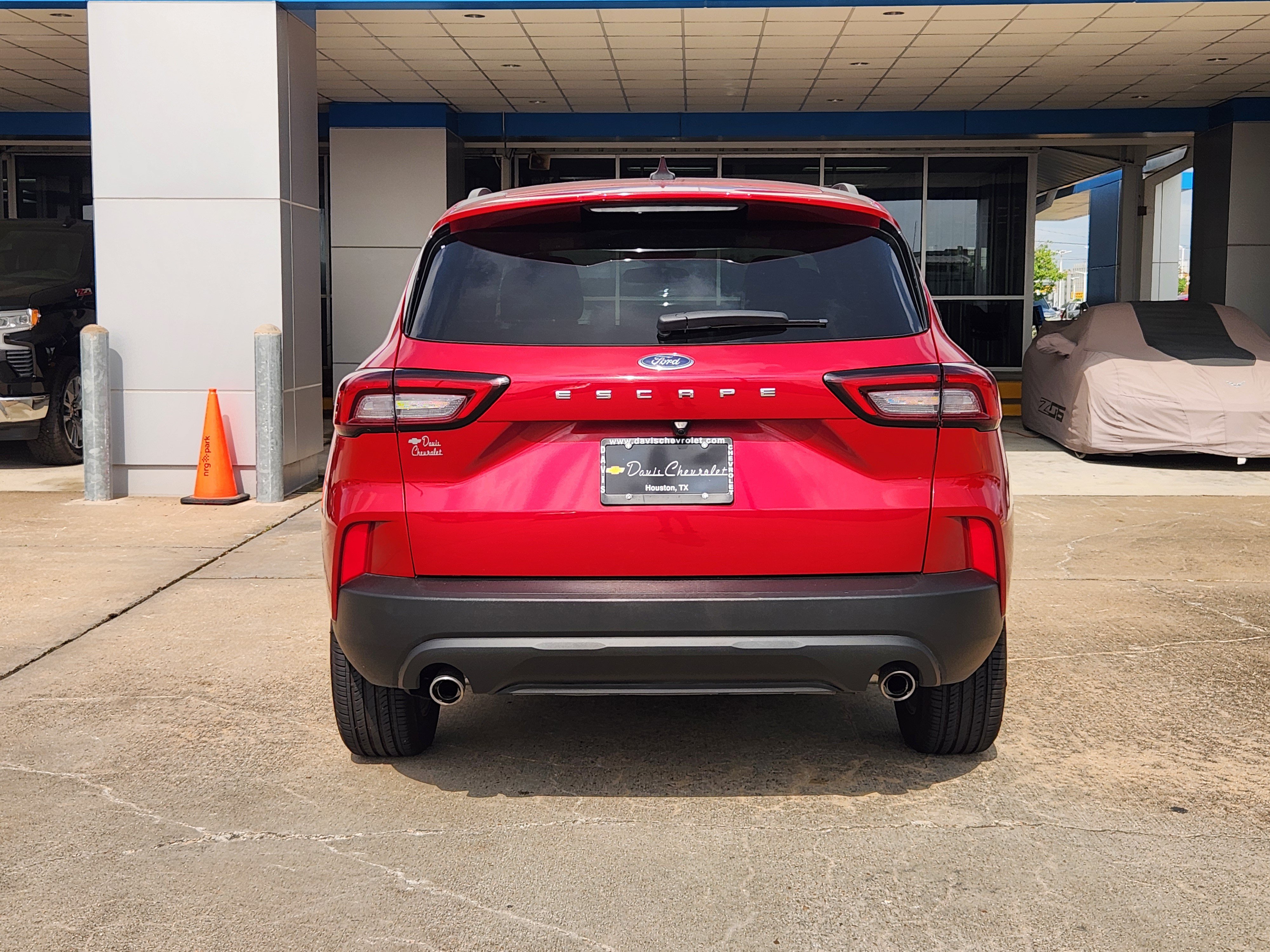 Used 2025 Ford Escape ST-Line FWD image 7