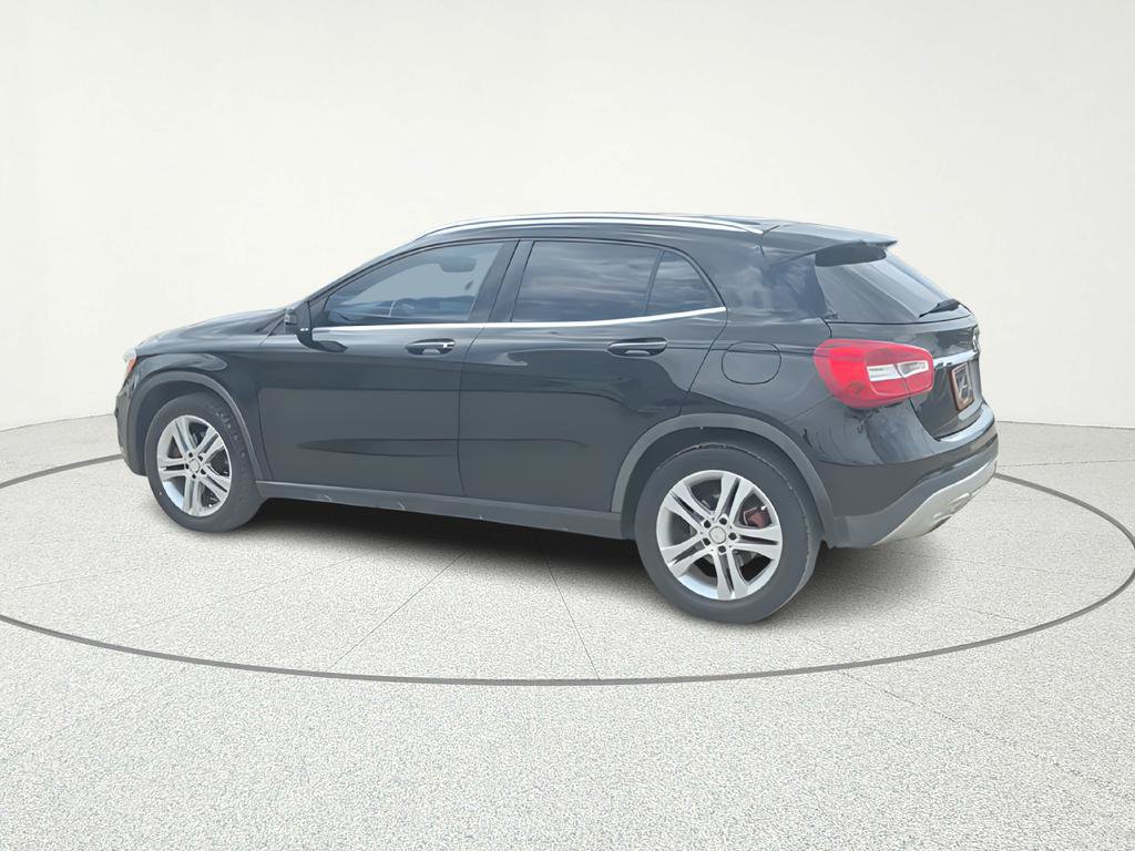 Used 2016 Mercedes-Benz GLA 250 4MATIC image 4