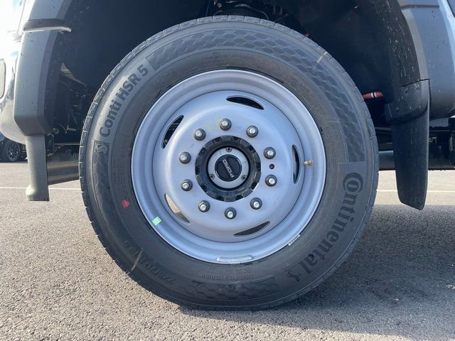New 2025 Ford F450 XL w/ XL Chrome Package image 8