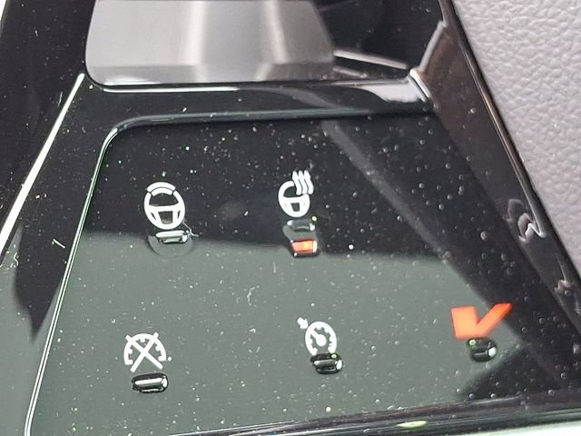 New 2026 Cadillac Escalade IQ Sport 1 w/ LPO, ONYX Package image 16