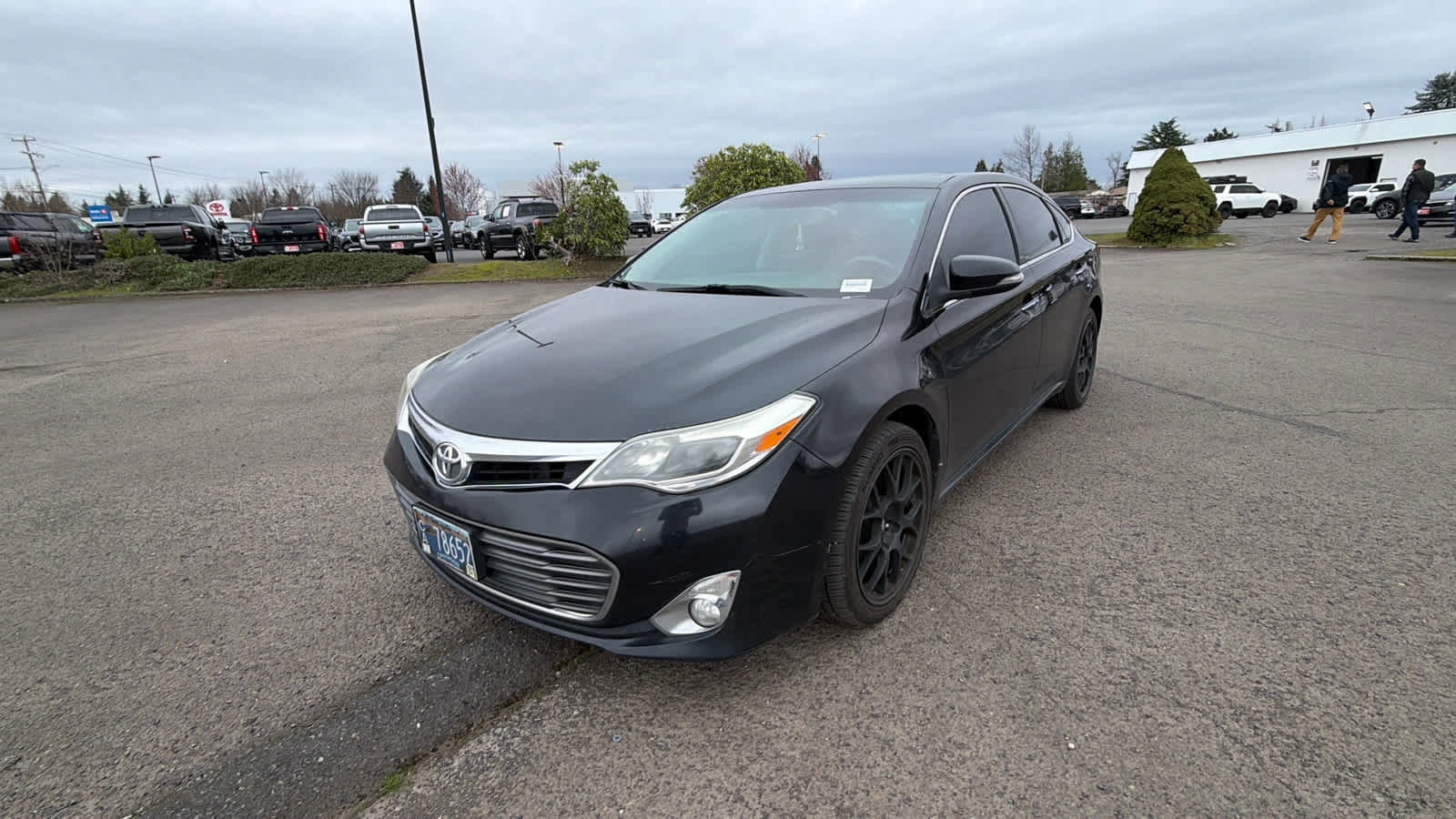 Used 2014 Toyota Avalon XLE Touring image 2