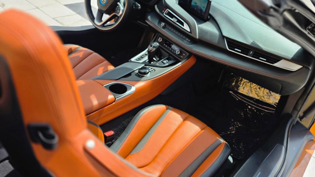 Used 2019 BMW i8 Roadster image 35