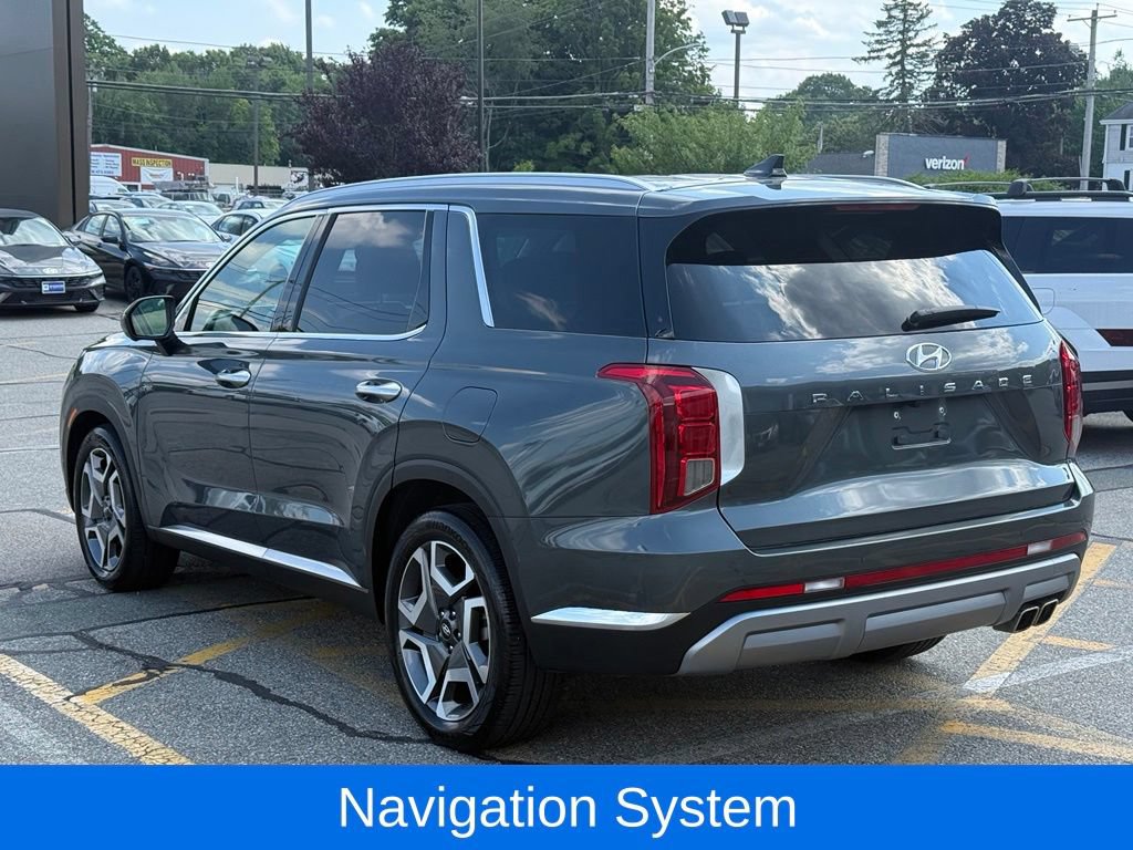 Used 2023 Hyundai Palisade Limited AWD/4WD image 3