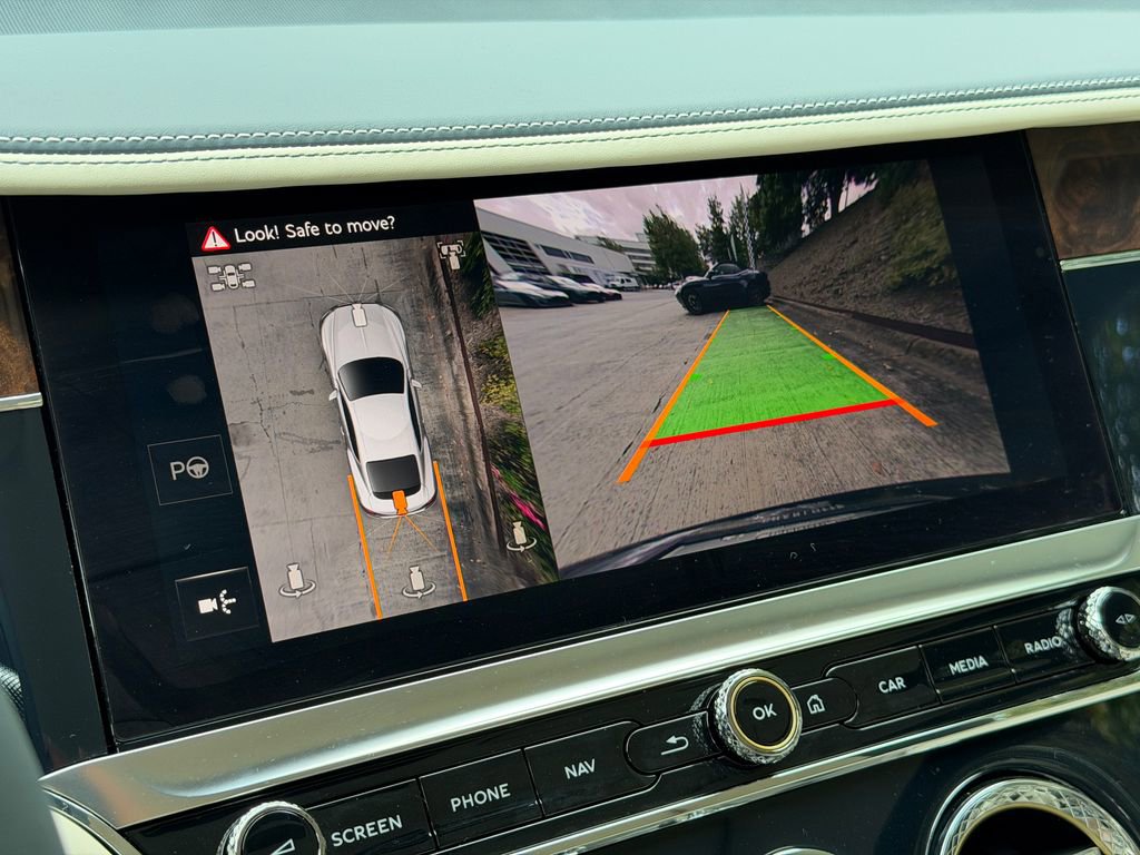 Used 2025 Bentley Continental GT image 21