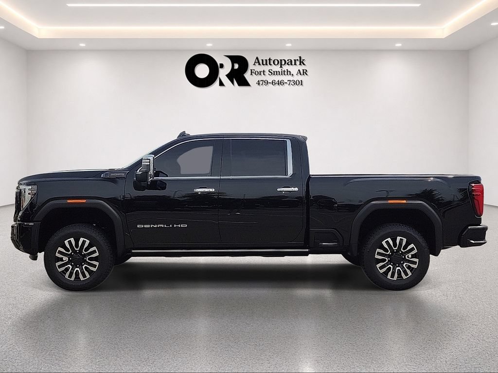 Used 2026 GMC Sierra 2500 Denali Ultimate AWD/4WD image 3