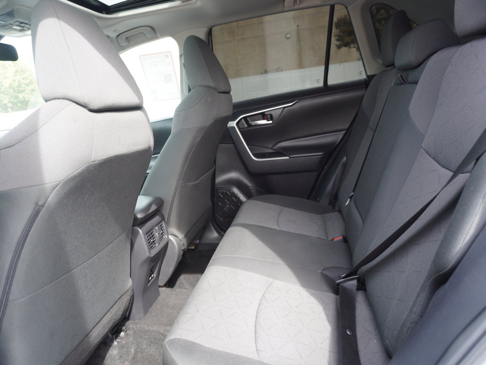Used 2024 Toyota RAV4 XLE w/ Convenience Package FWD image 13