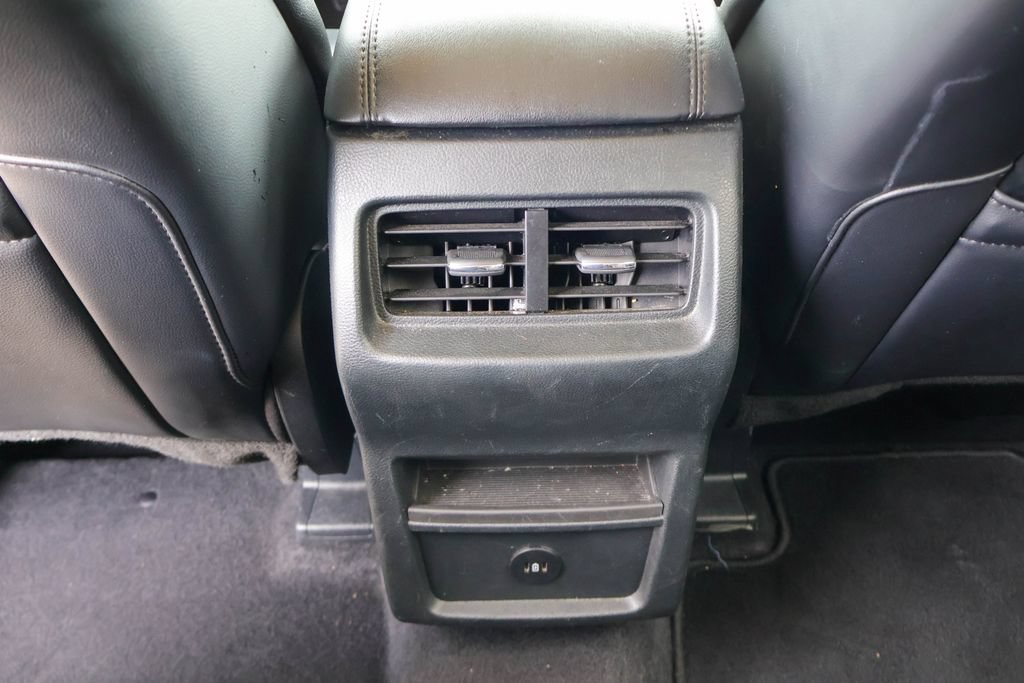 Used 2024 Ford Edge SEL AWD/4WD image 19