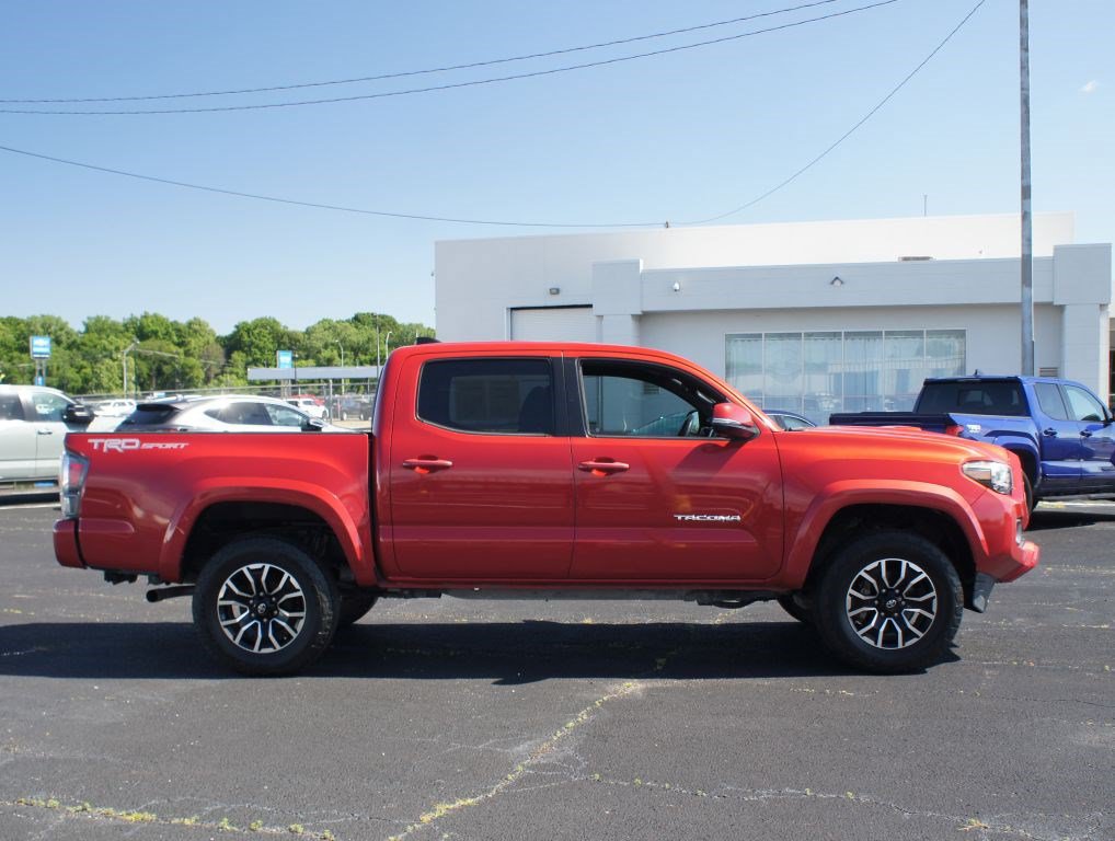 Used 2020 Toyota Tacoma TRD Sport w/ Technology Package RWD image 19
