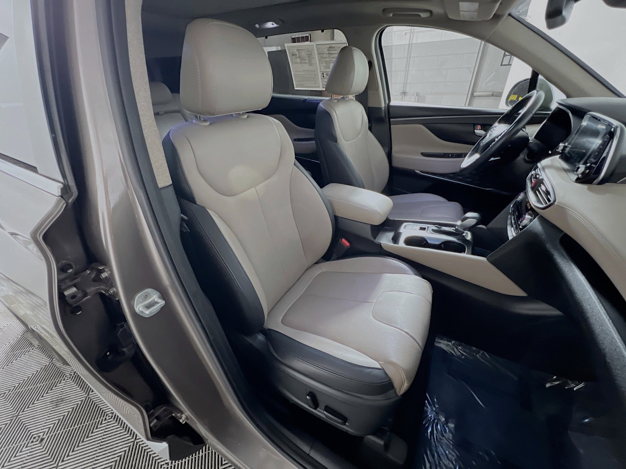 Used 2019 Hyundai Santa Fe FWD image 31