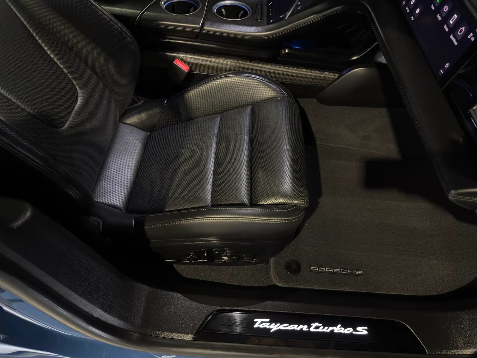 Used 2021 Porsche Taycan Turbo S AWD/4WD image 76