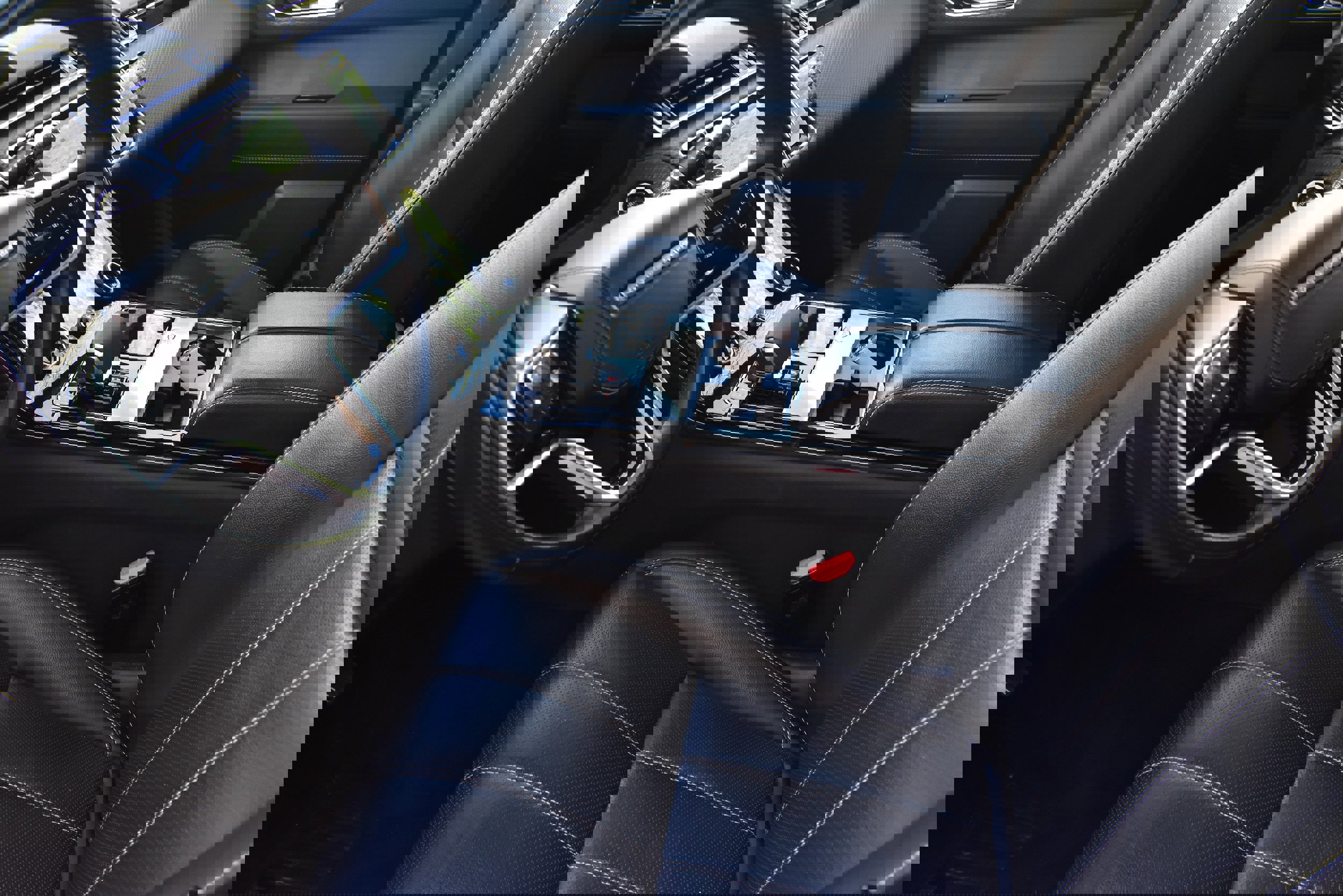 Used 2021 Land Rover Range Rover Velar R-Dynamic S AWD/4WD image 21