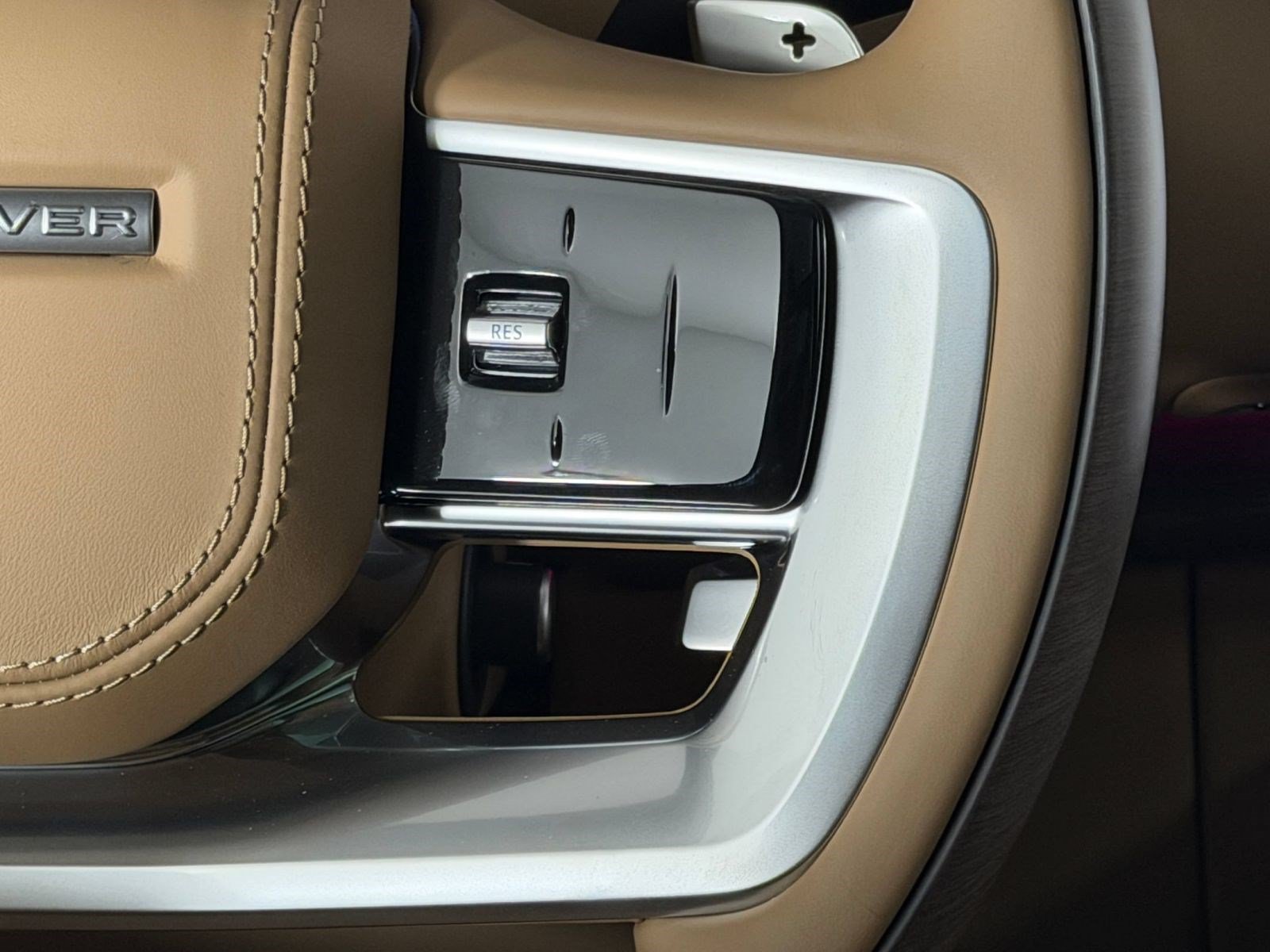 New 2026 Land Rover Range Rover SE AWD/4WD image 16