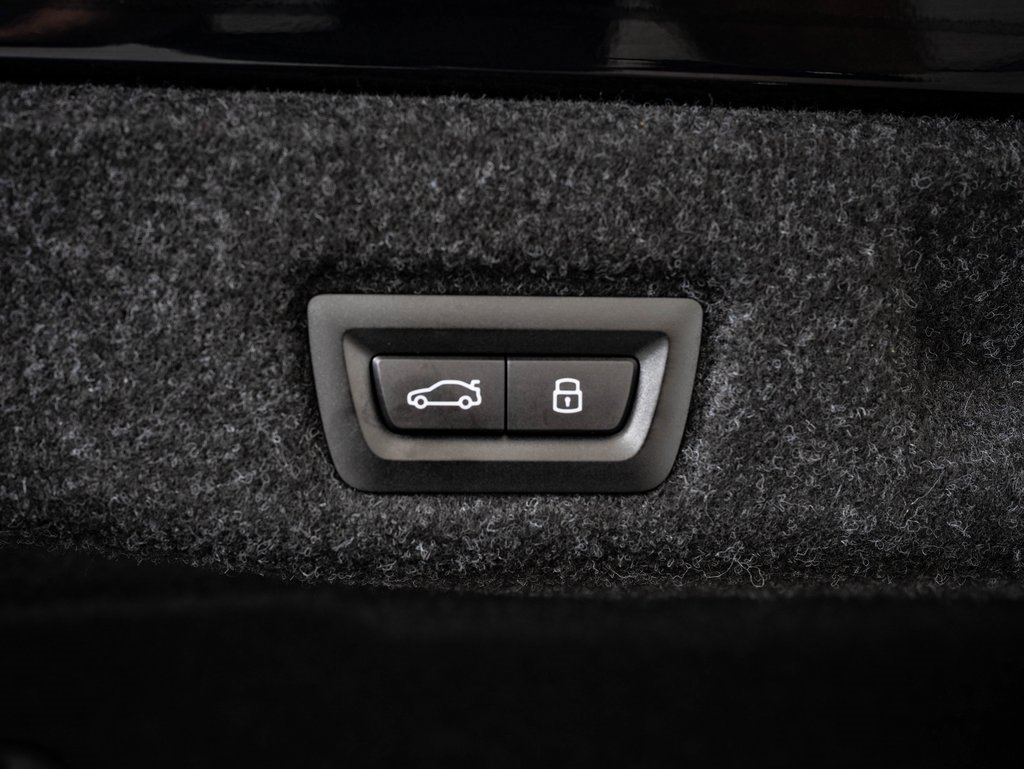 Used 2024 BMW i5 M60 w/ Premium Package image 23