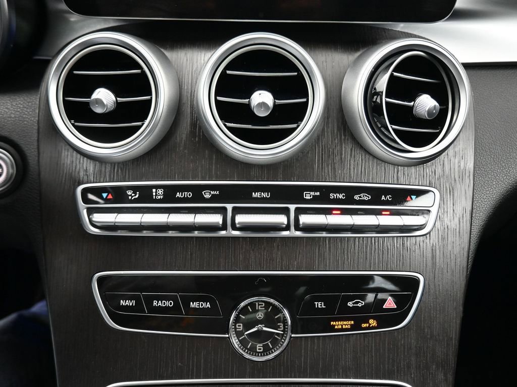 Used 2021 Mercedes-Benz C 300 4MATIC Sedan image 23