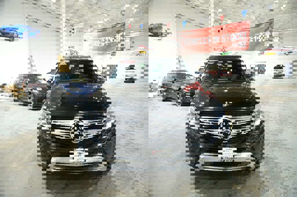 Used 2018 Mercedes-Benz GLS 450 4MATIC w/ Premium Package image 3