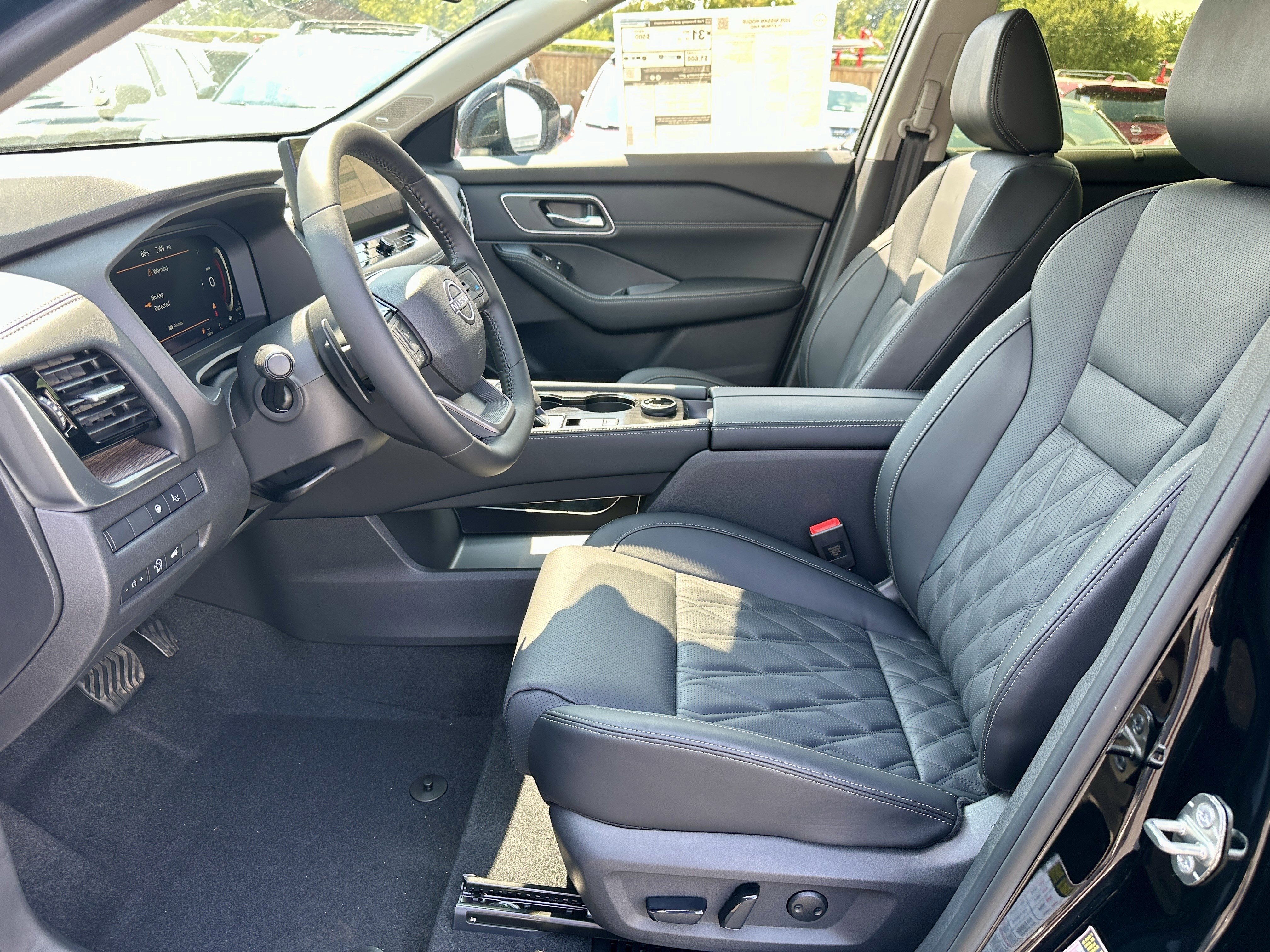 New 2026 Nissan Rogue Platinum image 27