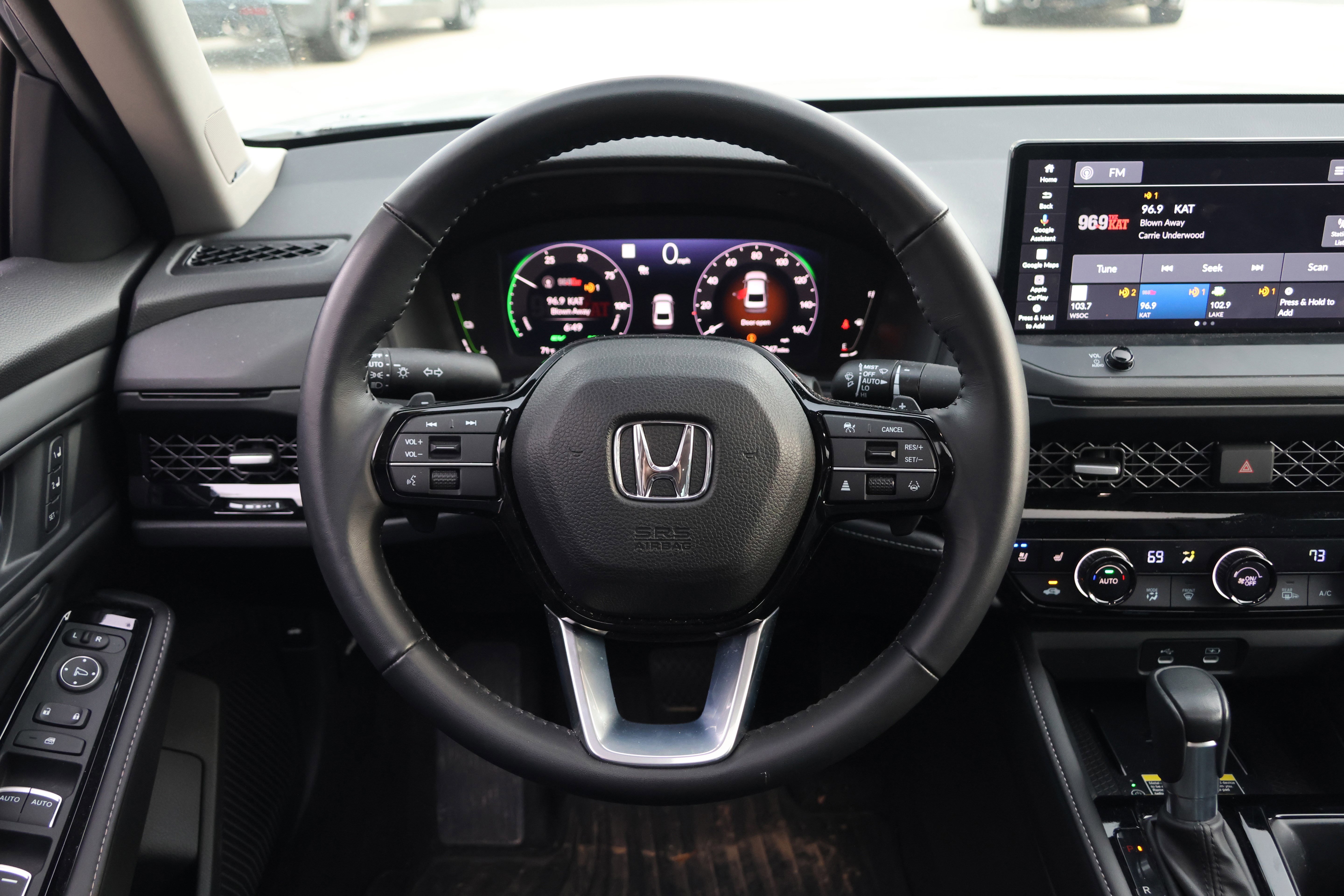 Used 2023 Honda Accord Touring image 16