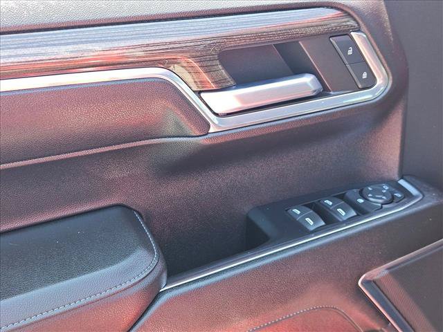 Used 2024 Chevrolet Silverado 1500 LT AWD/4WD image 12