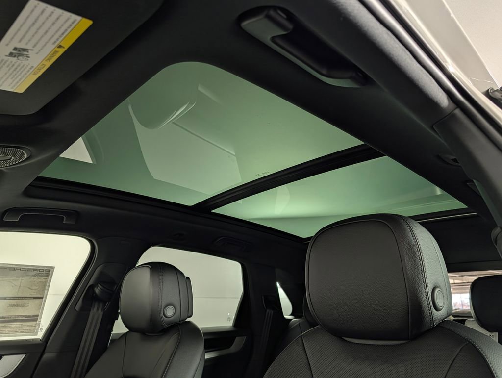 New 2026 Porsche Cayenne image 30