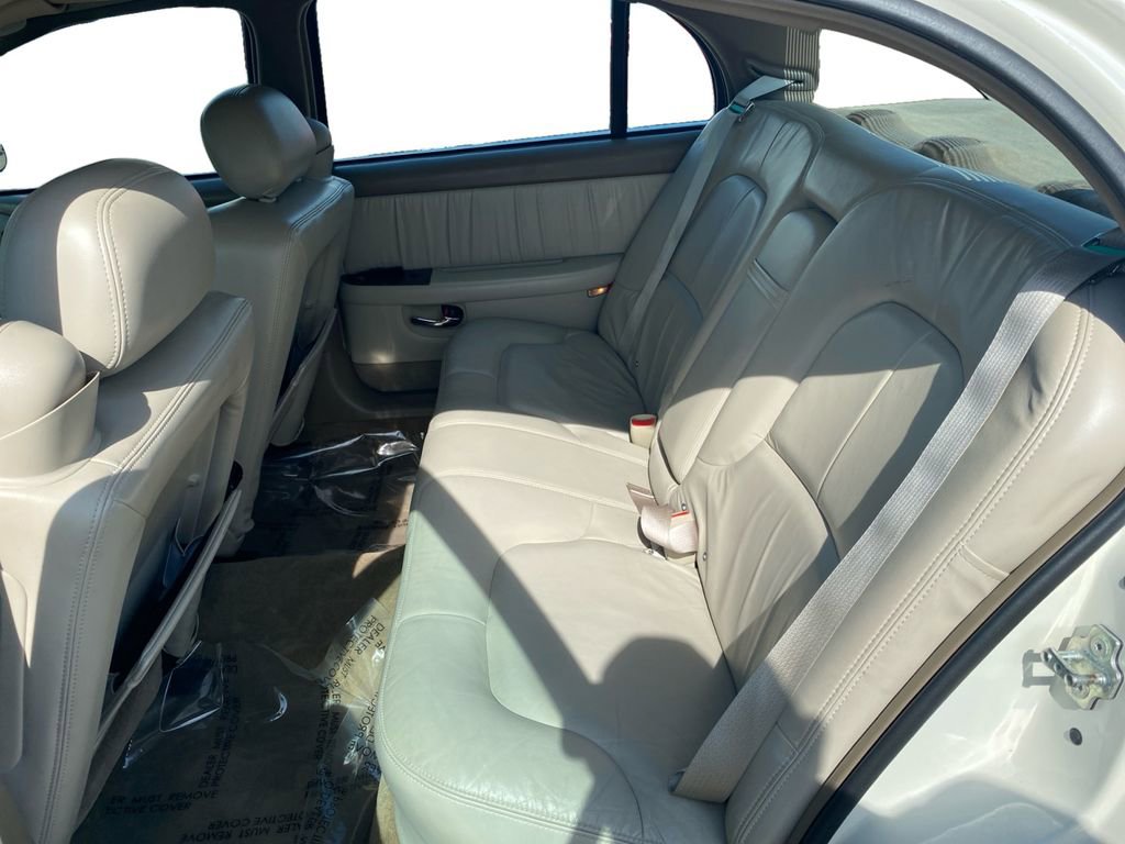 Used 2004 Buick Park Avenue w/ Diamond Edition FWD image 16