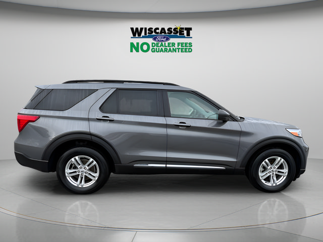 Used 2023 Ford Explorer XLT w/ Equipment Group 202A AWD/4WD image 6