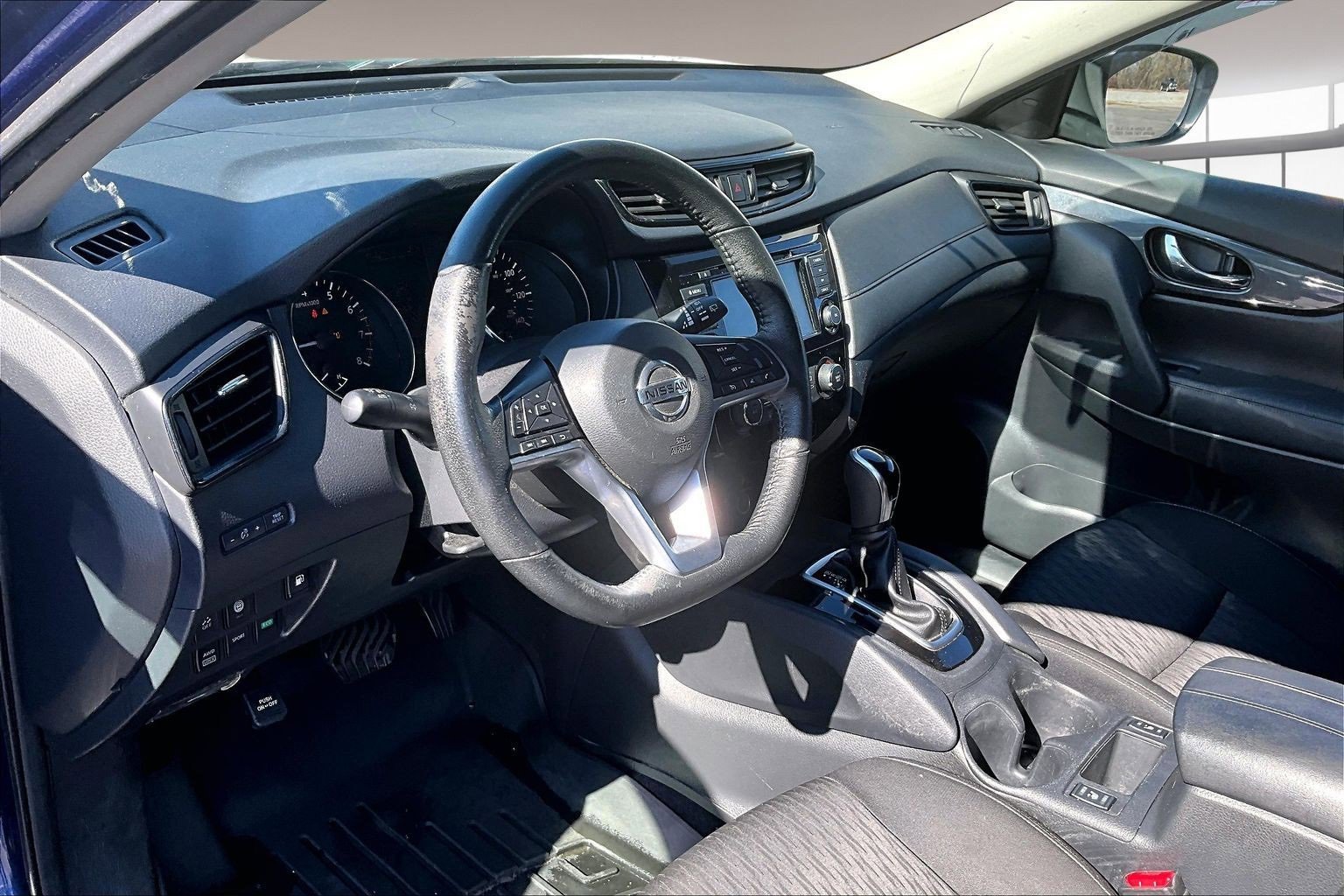 Used 2020 Nissan Rogue S w/ Special Edition Package image 17